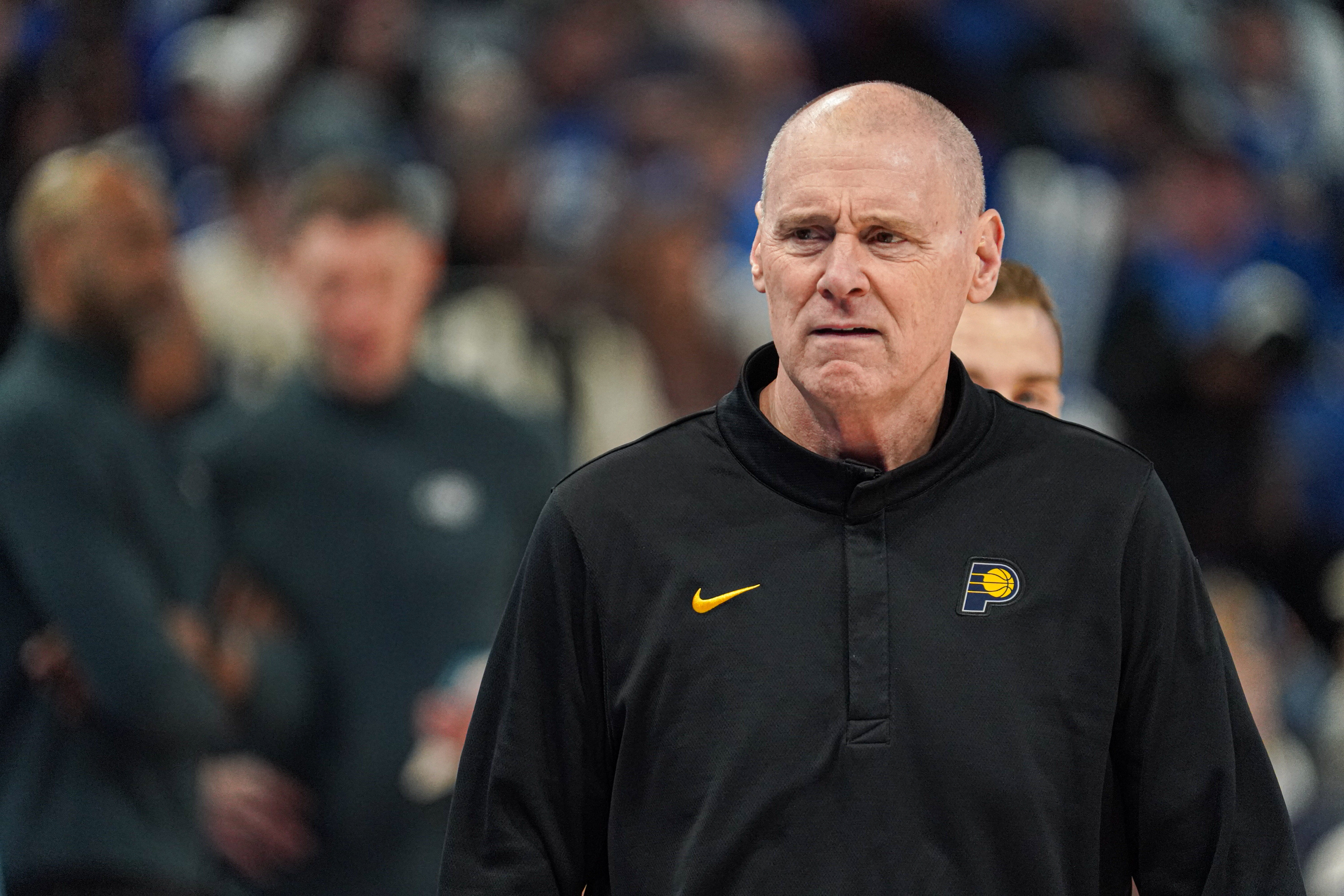 完美世界电竞平台-有担当不甩锅！卡莱尔：球队防守端缺乏准备是我的责任